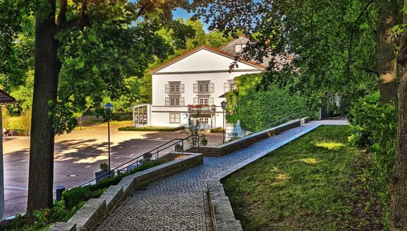 Arnstadt Feuert auf dem neuen Theatervorplatz 1