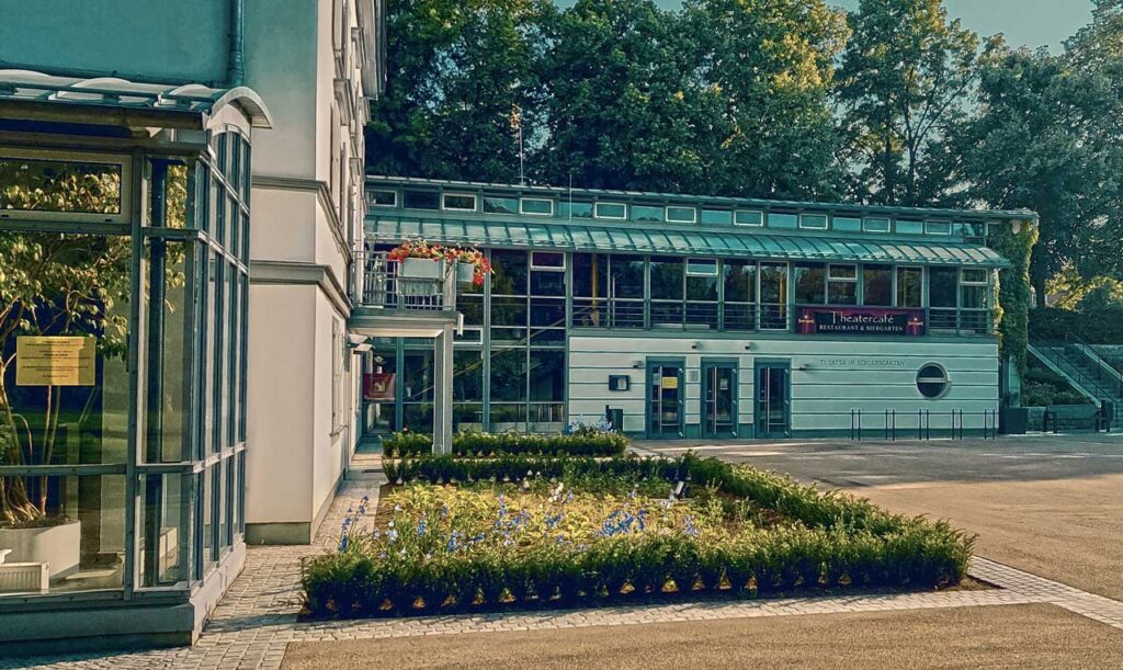 Arnstadt Feuert auf dem neuen Theatervorplatz 4